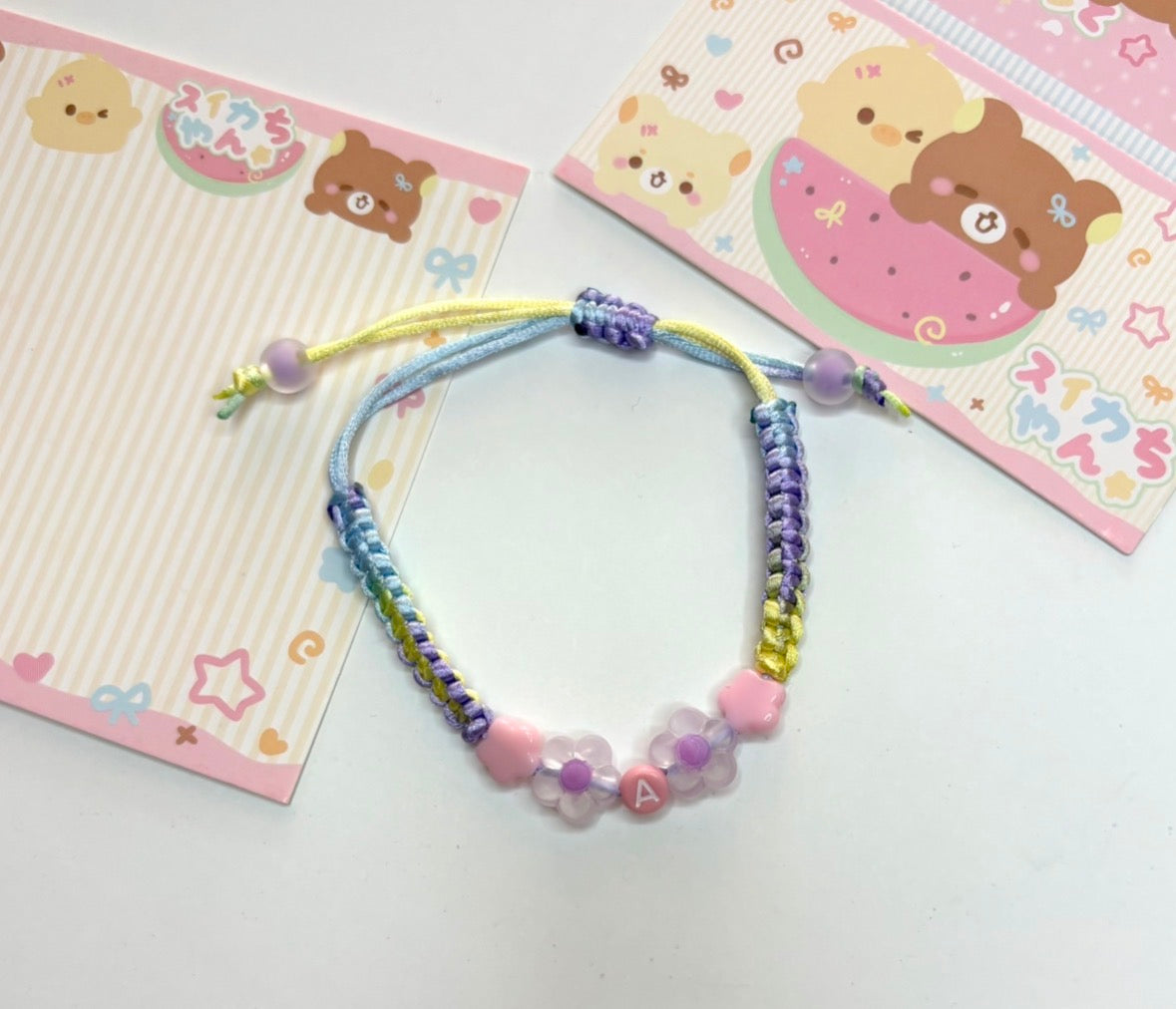 Braccialetto Kawaii Pastel con Iniziale A 🌸