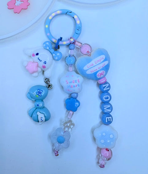 Ciondolo Kawaii Azzurro Personalizzabile con Nome - Charm Multiuso Fatto a Mano