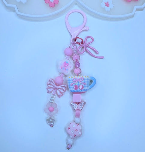 Ciondolo Kawaii Lungo Rosa con Fiocchi - Charm Multiuso Fatto a Mano