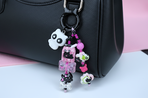 Ciondolo Kawaii Gothic Rosa e Nero con Kuromi e Fantasmino - Charm Multiuso Fatto a Mano